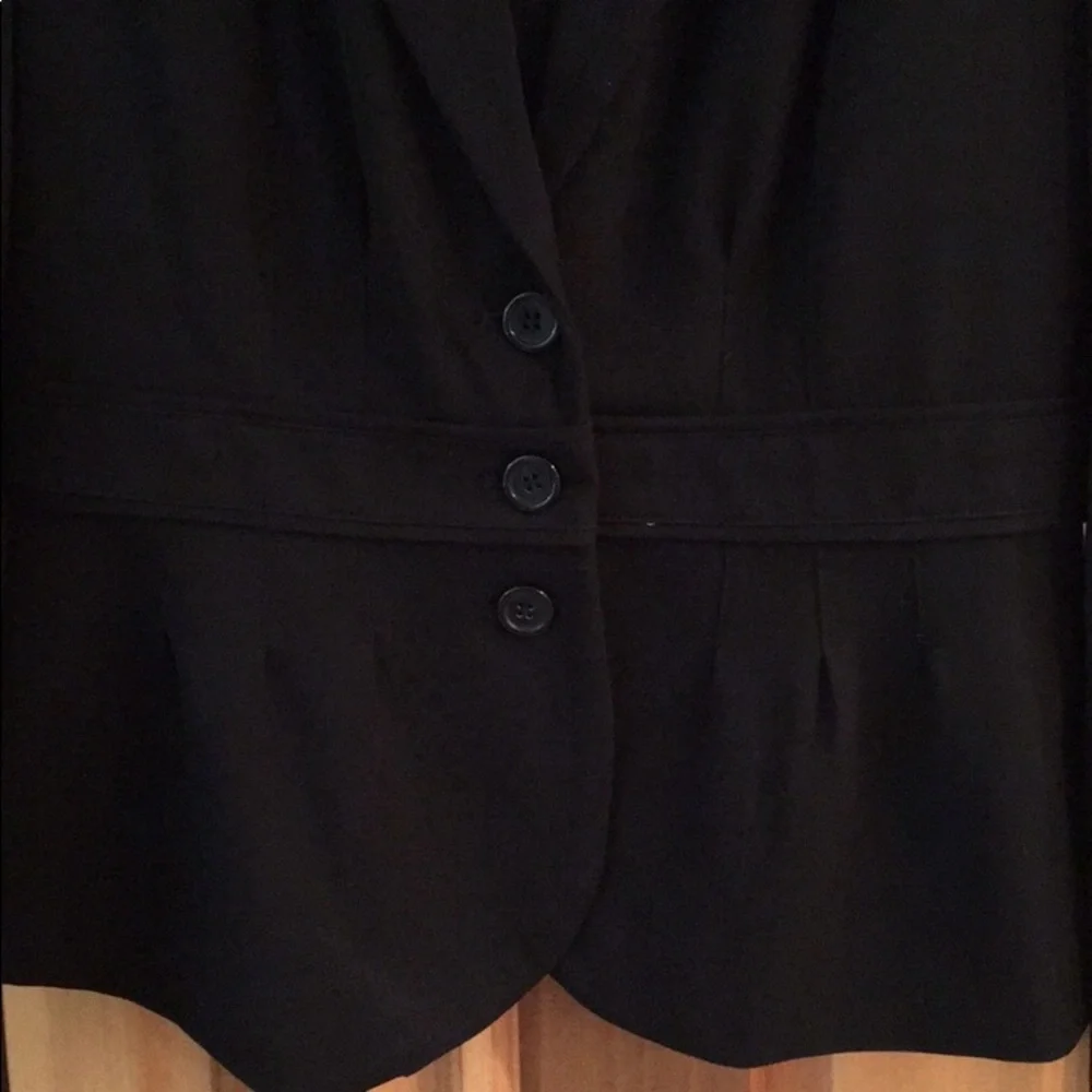 Elle Three Button Jacket NWT - Picture 5 of 5